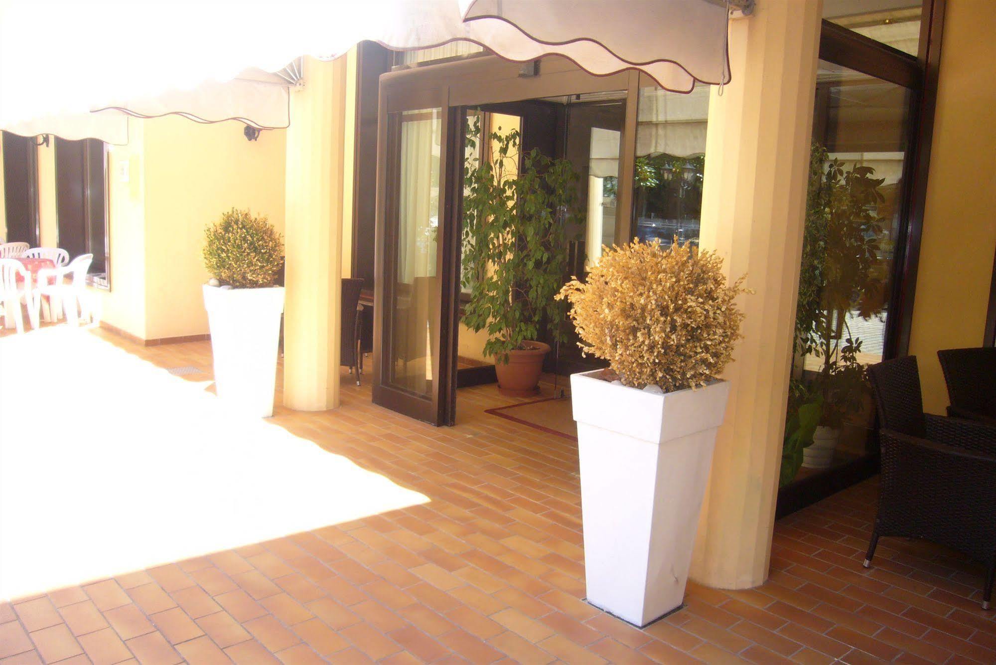 Verona Hotel 3*